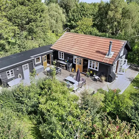 Prázdninový dům 70s Nostalgia Garden On Sjaellands Odde Tjørneholm